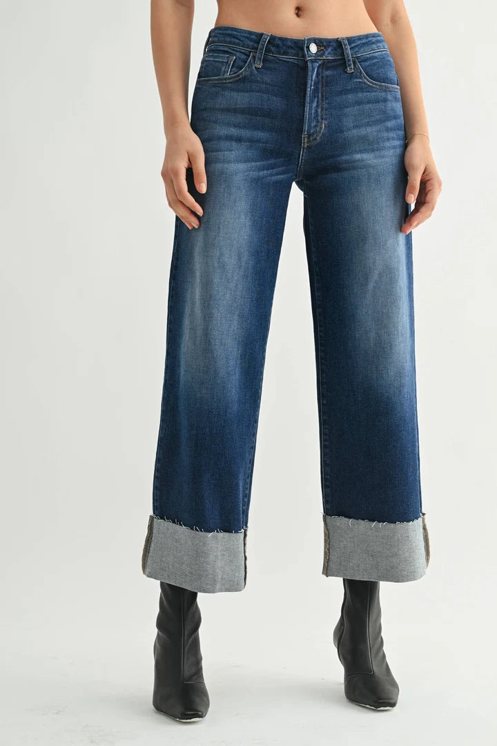 Damen-Jeans mit weitem Bein, Umschlagsaum und Vintage-Waschung