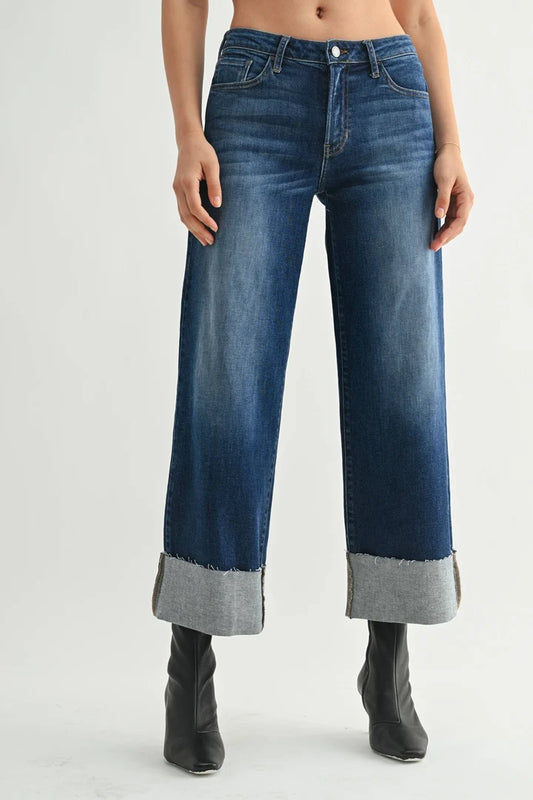 Damen-Jeans mit weitem Bein, Umschlagsaum und Vintage-Waschung